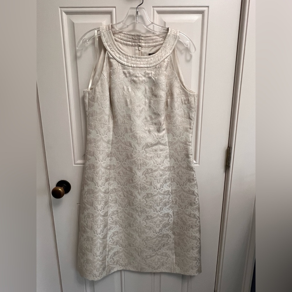 Ann Taylor dress  size 8 w/capelet size M